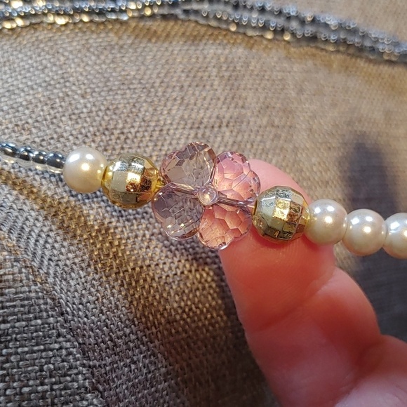 💚Triple Strand Statement Necklace - Picture 5 of 6